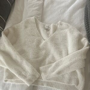 Abercrombie & Fitch Cream V-Neck Sweater